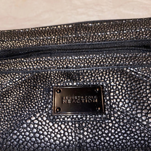 Kenneth Cole Leather Wallet - Picture 2 of 8